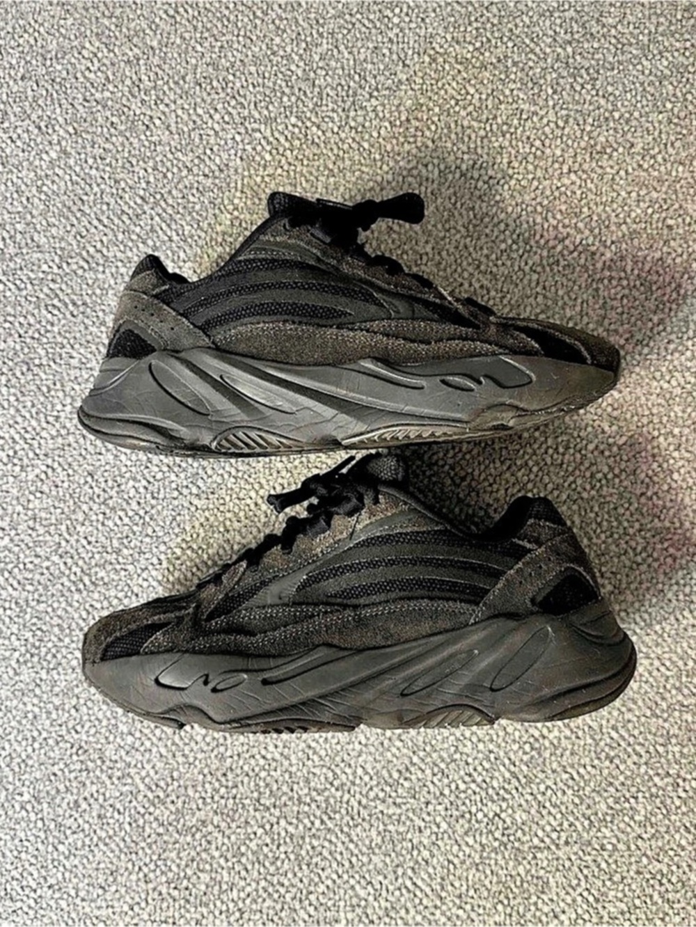 adidas Yeezy 700 V2 Vanta US 6.5